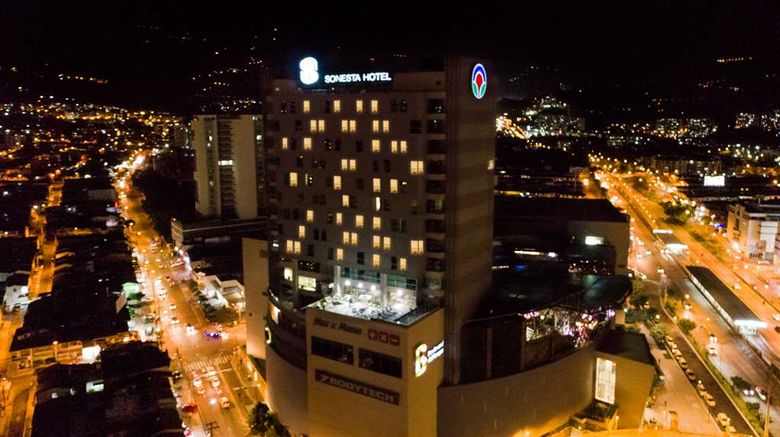 <b>Sonesta Hotel Bucaramanga Exterior</b>. Images powered by <a href="https://iceportal.shijigroup.com/" title="IcePortal" target="_blank">IcePortal</a>.