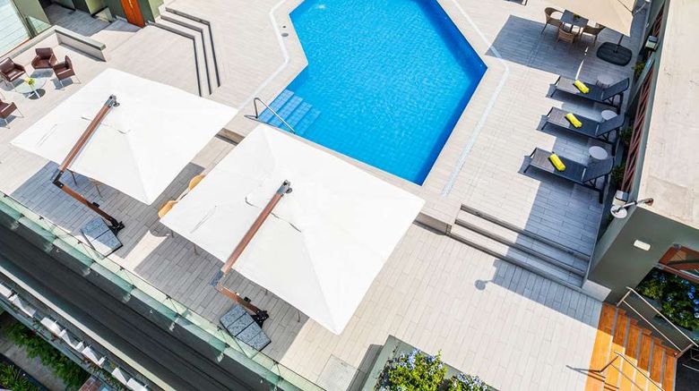 <b>Sonesta Hotel El Olivar Pool</b>. Images powered by <a href="https://iceportal.shijigroup.com/" title="IcePortal" target="_blank">IcePortal</a>.