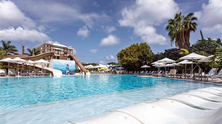 Sonesta Maho Beach Resort, Casino & Spa Pool