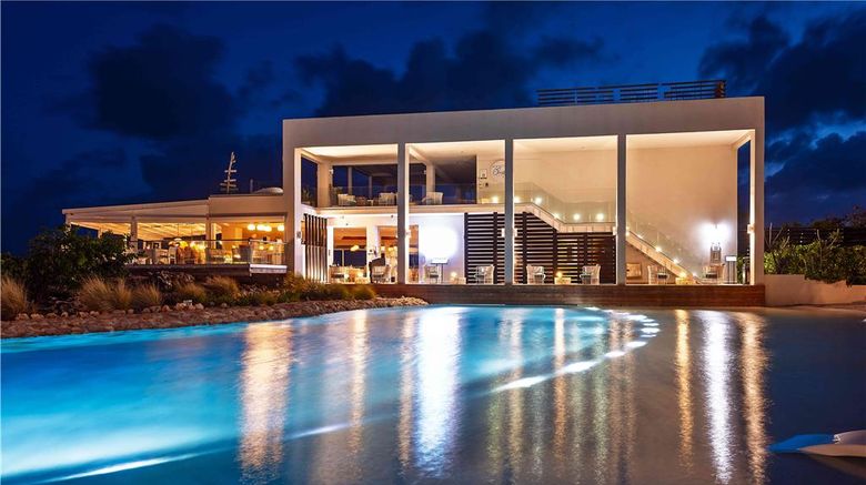 <b>Sonesta Ocean Point Resort Restaurant</b>. Images powered by <a href="https://iceportal.shijigroup.com/" title="IcePortal" target="_blank">IcePortal</a>.