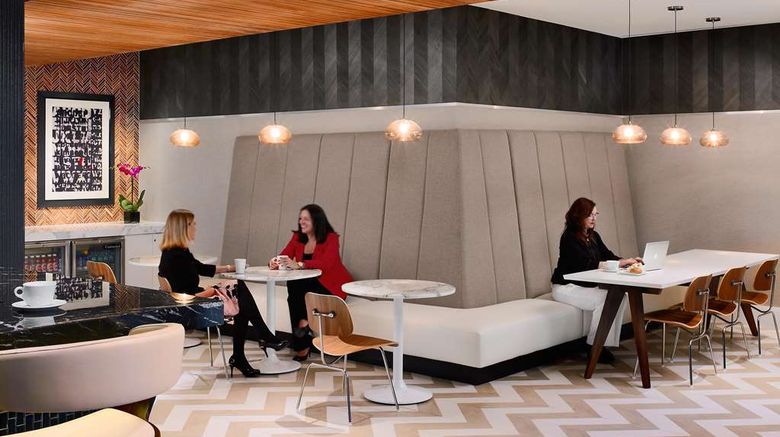 <b>Sonesta Philadelphia Rittenhouse Square Restaurant</b>. Images powered by <a href="https://iceportal.shijigroup.com/" title="IcePortal" target="_blank">IcePortal</a>.