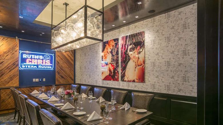 <b>Sonesta Philadelphia Rittenhouse Square Restaurant</b>. Images powered by <a href="https://iceportal.shijigroup.com/" title="IcePortal" target="_blank">IcePortal</a>.