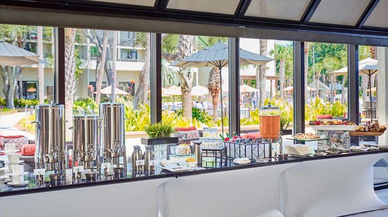 <b>Sonesta Resort Hilton Head Island Ballroom</b>. Images powered by <a href="https://iceportal.shijigroup.com/" title="IcePortal" target="_blank">IcePortal</a>.