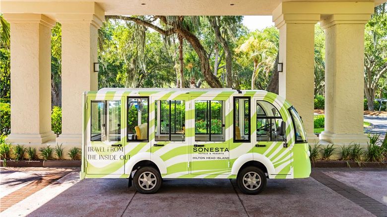 <b>Sonesta Resort Hilton Head Island Golf</b>. Images powered by <a href="https://iceportal.shijigroup.com/" title="IcePortal" target="_blank">IcePortal</a>.