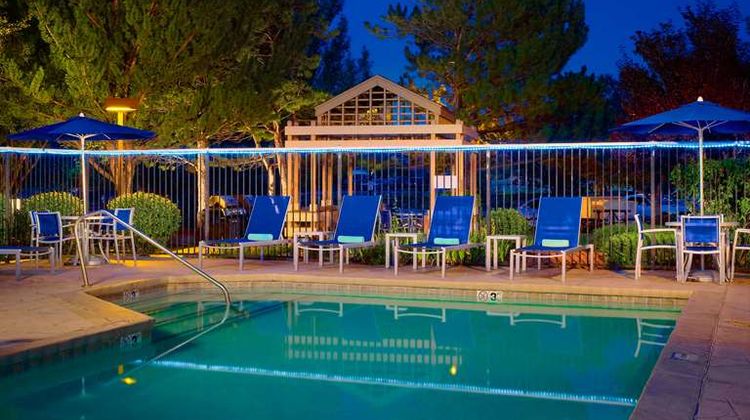 Sonesta Simply Suites Dublin Columbus Pool