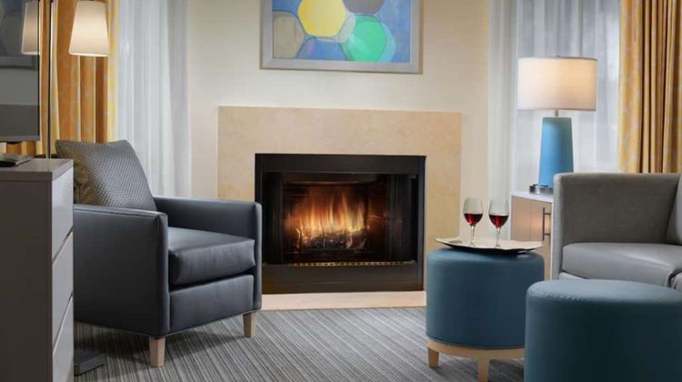 Sonesta ES Suites Cincinnati-Sharonville Suite