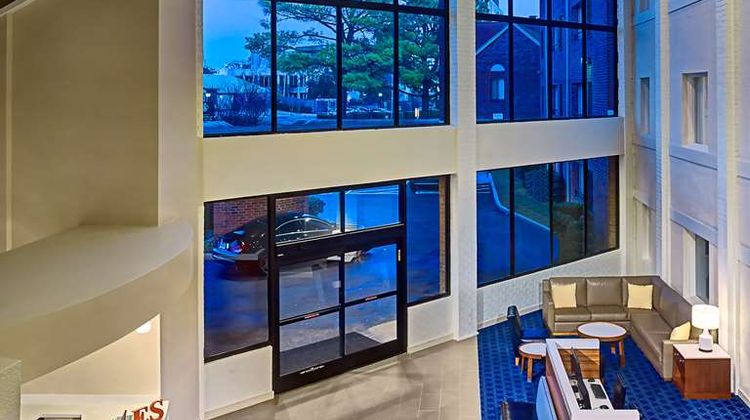 Sonesta Simply Suites Memphis East Lobby