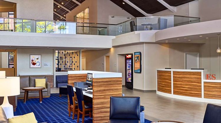 Sonesta Simply Suites Memphis East Lobby