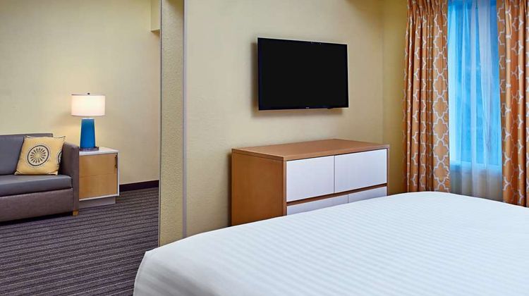 Sonesta Simply Suites Memphis East Suite