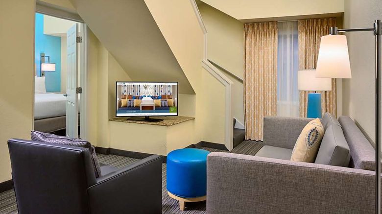 <b>Sonesta ES Suites Memphis East Suite</b>. Images powered by <a href="https://iceportal.shijigroup.com/" title="IcePortal" target="_blank">IcePortal</a>.