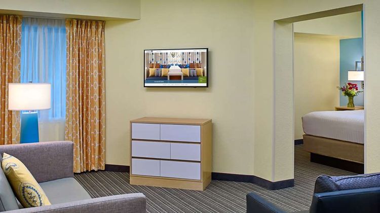 Sonesta Simply Suites Memphis East Suite