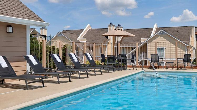 Sonesta Simply Suites Cleveland Westlake Pool