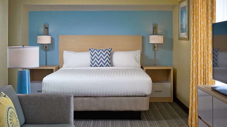 Sonesta Simply Suites Cleveland Westlake Suite