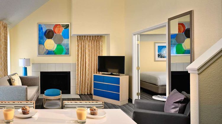 Sonesta Simply Suites Cleveland Westlake Suite