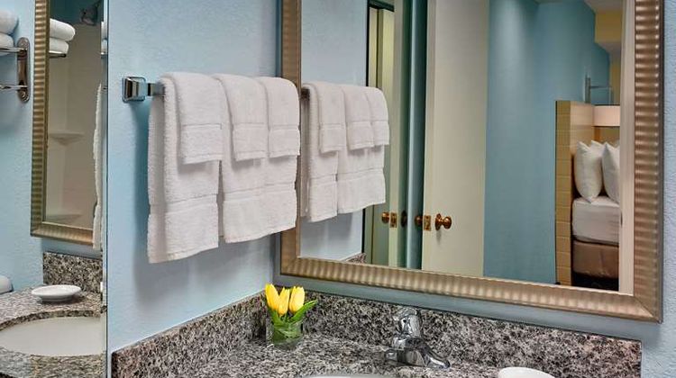 Sonesta Simply Suites Cleveland Westlake Room