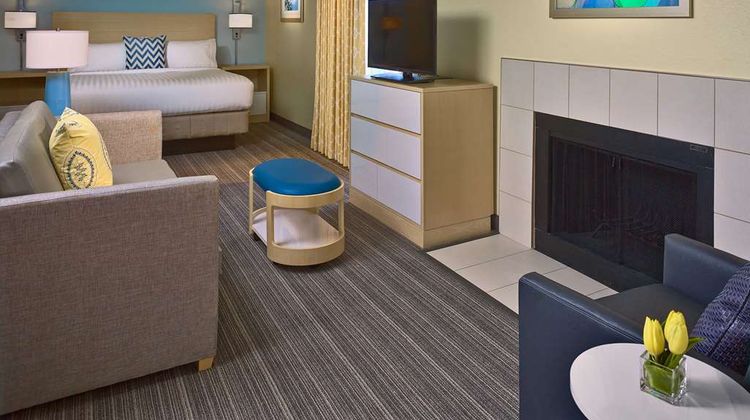 Sonesta Simply Suites Cleveland Westlake Suite