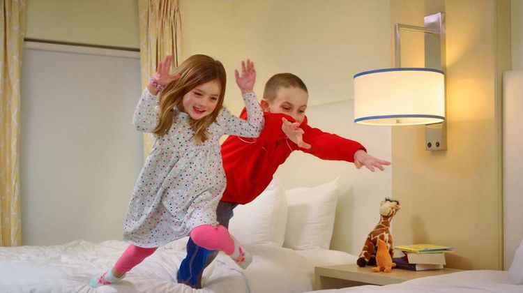 Sonesta Simply Suites Cleveland Westlake Suite