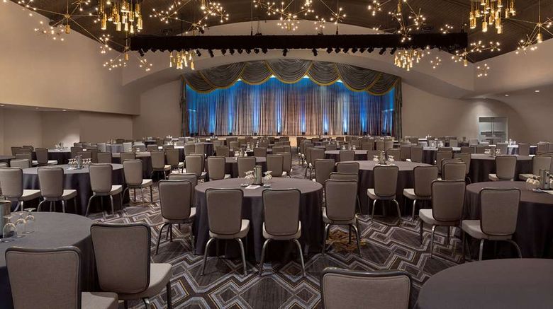 <b>The Royal Sonesta Chase Park Plaza Ballroom</b>. Images powered by <a href="https://iceportal.shijigroup.com/" title="IcePortal" target="_blank">IcePortal</a>.