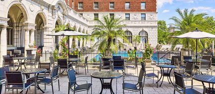 The Royal Sonesta Chase Park Plaza Exterior