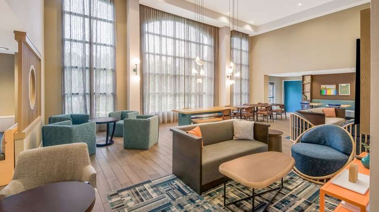 <b>Sonesta ES Suites Andover Boston Lobby</b>. Images powered by <a href="https://iceportal.shijigroup.com/" title="IcePortal" target="_blank">IcePortal</a>.