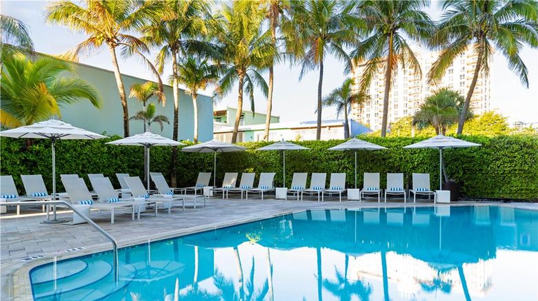 <b>Sonesta Fort Lauderdale Beach Pool</b>. Images powered by <a href="https://iceportal.shijigroup.com/" title="IcePortal" target="_blank">IcePortal</a>.