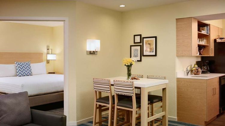 Sonesta ES Suites Somerset Suite