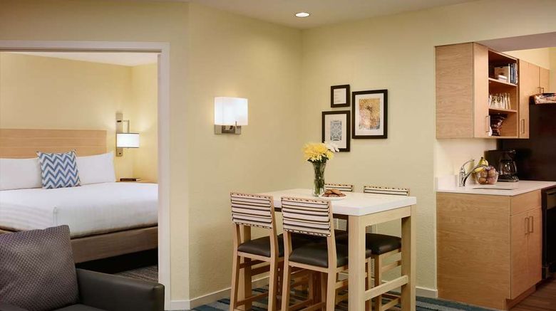 <b>Sonesta ES Suites Princeton Suite</b>. Images powered by <a href="https://iceportal.shijigroup.com/" title="IcePortal" target="_blank">IcePortal</a>.