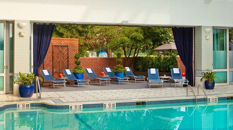<b>The Royal Sonesta Boston Pool</b>. Images powered by <a href="https://iceportal.shijigroup.com/" title="IcePortal" target="_blank">IcePortal</a>.