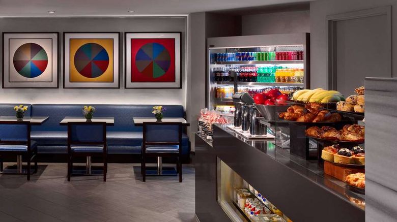 <b>The Royal Sonesta Boston Restaurant</b>. Images powered by <a href="https://iceportal.shijigroup.com/" title="IcePortal" target="_blank">IcePortal</a>.