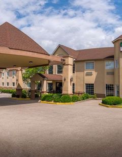 GuestHouse Inn & Suites Lexington
