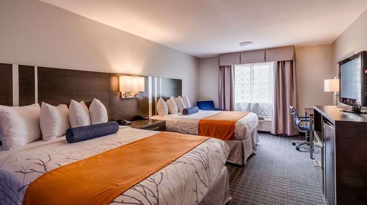 GuestHouse Inn & Suites Lexington Room