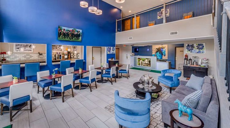 GuestHouse Inn & Suites Lexington Lobby