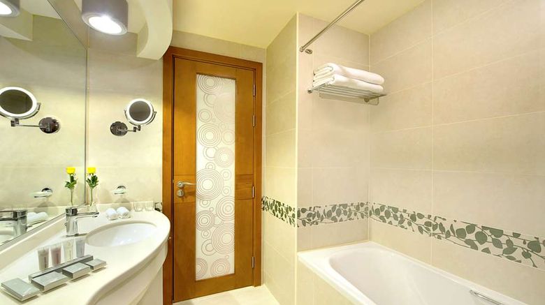 <b>City Seasons Towers Hotel Room</b>. Images powered by <a href="https://iceportal.shijigroup.com/" title="IcePortal" target="_blank">IcePortal</a>.