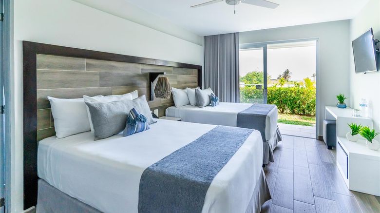 <b>Oceana Beach Resort Room</b>. Images powered by <a href="https://iceportal.shijigroup.com/" title="IcePortal" target="_blank">IcePortal</a>.