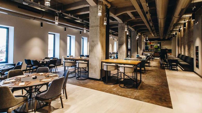 <b>Hotel Mona Plaza Lobby</b>. Images powered by <a href="https://iceportal.shijigroup.com/" title="IcePortal" target="_blank">IcePortal</a>.