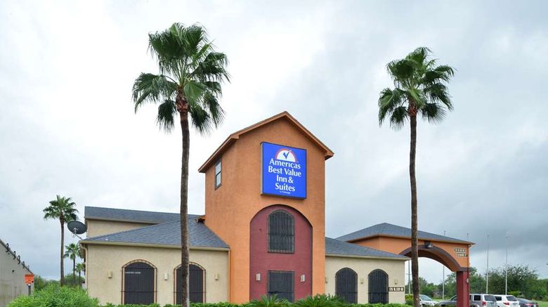 <b>Americas Best Value Inn & Suites Exterior</b>. Images powered by <a href="https://iceportal.shijigroup.com/" title="IcePortal" target="_blank">IcePortal</a>.
