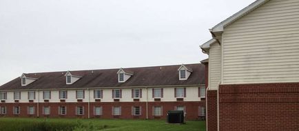 Country Hearth Inn Exterior