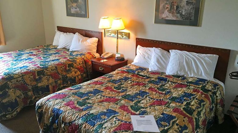 <b>Country Hearth Inn Room</b>. Images powered by <a href="https://iceportal.shijigroup.com/" title="IcePortal" target="_blank">IcePortal</a>.