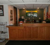 Americas Best Value Inn Annandale Lobby