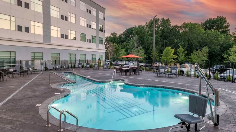 <b>Cambria Hotel Nashville Airport Pool</b>. Images powered by <a href="https://iceportal.shijigroup.com/" title="IcePortal" target="_blank">IcePortal</a>.