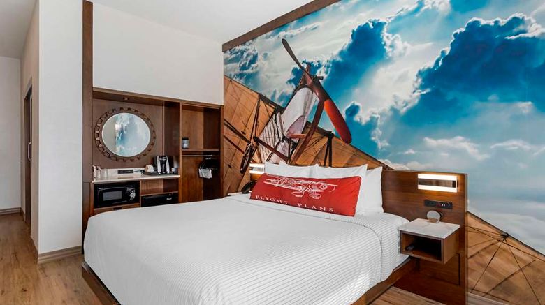 <b>Cambria Hotel Nashville Airport Suite</b>. Images powered by <a href="https://iceportal.shijigroup.com/" title="IcePortal" target="_blank">IcePortal</a>.
