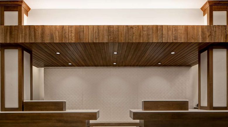 <b>Homewood Suites by Hilton Summerville Lobby</b>. Images powered by <a href="https://iceportal.shijigroup.com/" title="IcePortal" target="_blank">IcePortal</a>.