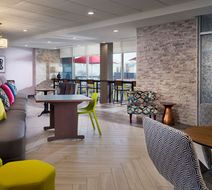 Home2 Suites by Hilton Jackson Pearl Lobby