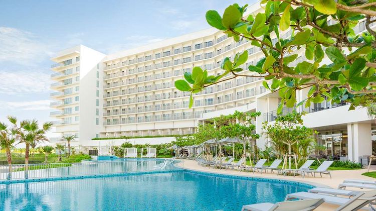 Hilton Okinawa Sesoko Resort Pool