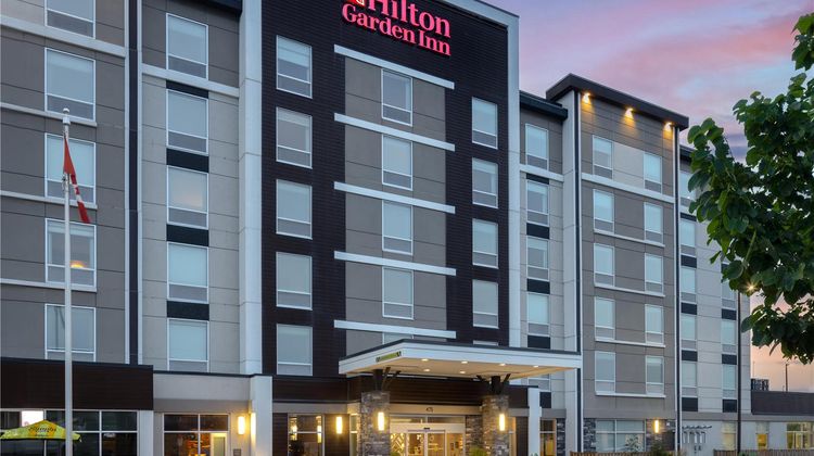 Hilton Garden Inn Sudbury Exterior