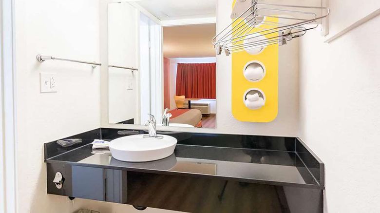 <b>Travelodge by Wyndham Essington Room</b>. Images powered by <a href="https://iceportal.shijigroup.com/" title="IcePortal" target="_blank">IcePortal</a>.