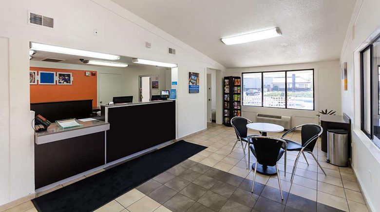 <b>Travelodge by Wyndham Essington Lobby</b>. Images powered by <a href="https://iceportal.shijigroup.com/" title="IcePortal" target="_blank">IcePortal</a>.