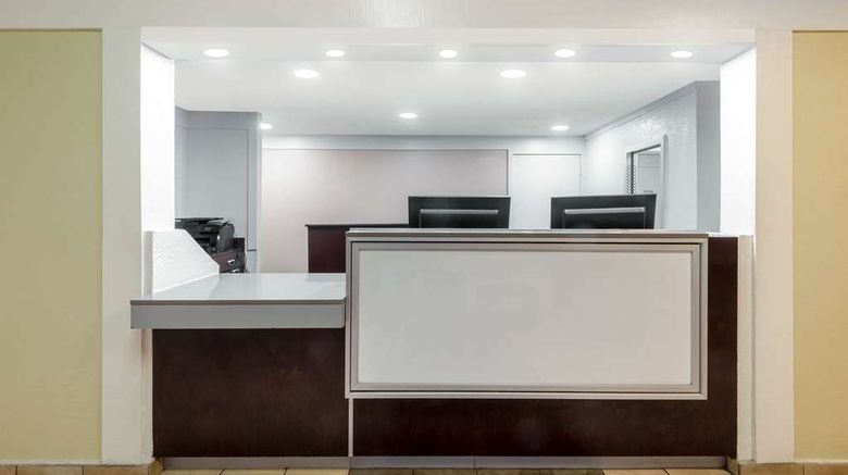 <b>Travelodge by Wyndham Essington Lobby</b>. Images powered by <a href="https://iceportal.shijigroup.com/" title="IcePortal" target="_blank">IcePortal</a>.