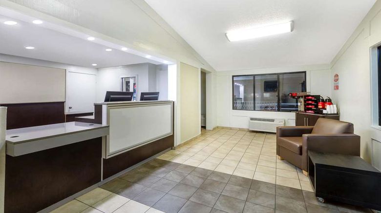 <b>Travelodge by Wyndham Essington Lobby</b>. Images powered by <a href="https://iceportal.shijigroup.com/" title="IcePortal" target="_blank">IcePortal</a>.