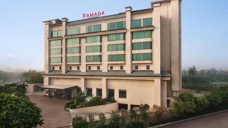 Ramada by Wyndham New Delhi Pitampura Exterior